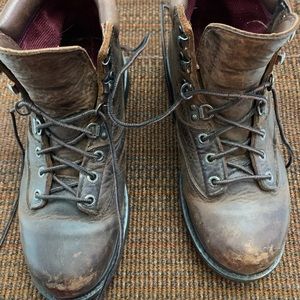 Size 7.5 boots. Goretex. Used. Lots of life left. Leather upper.